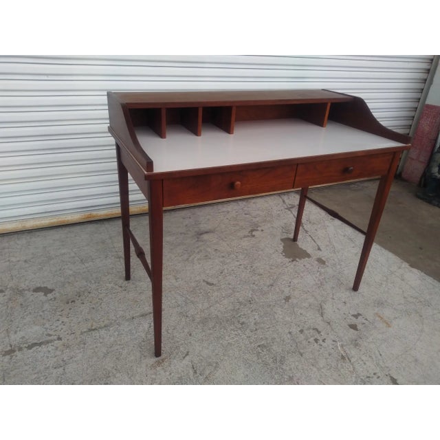 Mid-Century Modern Drexel MCM Biscayne Desk in Walnut With White Laminate Top For Sale - Image 3 of 7