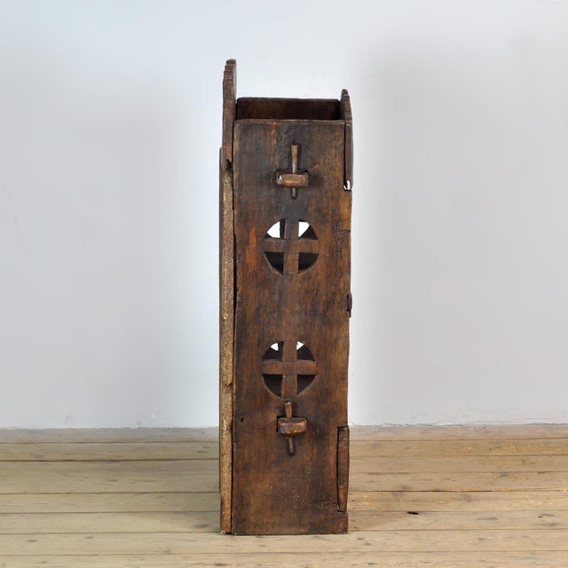 Vintage Folk Art Romanian Cabinet, 1950 For Sale - Image 4 of 12