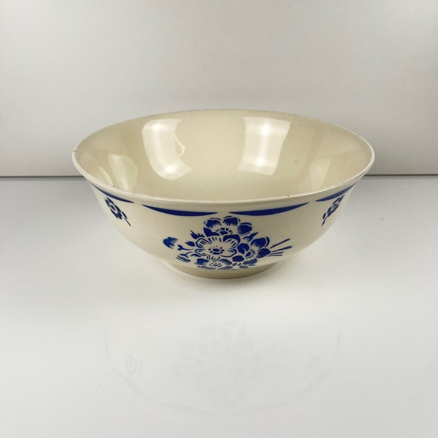Badonviller Semi-Porcelain Salad Bowl, Blue Floral Pattern, Early 20th Century Dimensions: Diameter: 25.5 cm Total Height:...