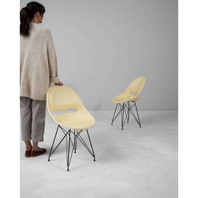 20th Century Czech Fiberglass Chairs By Miroslav Navratil For Vertex - A Pair For Sale In Greensboro - Image 6 of 18