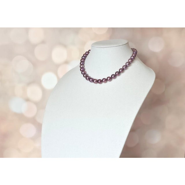 Modern Genuine Edison Freshwater Pearl Necklace With 14k Gold Clasp For Sale - Image 3 of 12