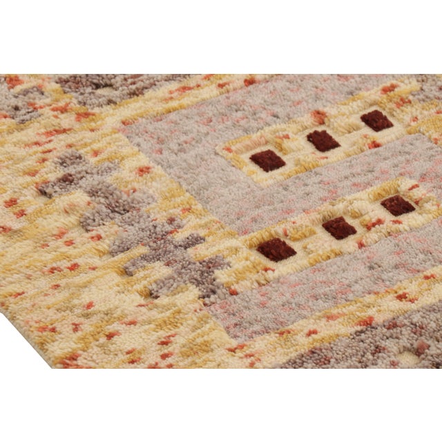 Mid-Century Modern Rug & Kilim’s Scandinavian-Inspired Geometric Golden-Yellow Gray Wool Rug - 9x12 For Sale - Image 3 of 7