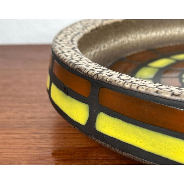 Mid-Century Space Age Large Pottery Bowl from Knabstrup, Denmark, 1960s For Sale - Image 9 of 15