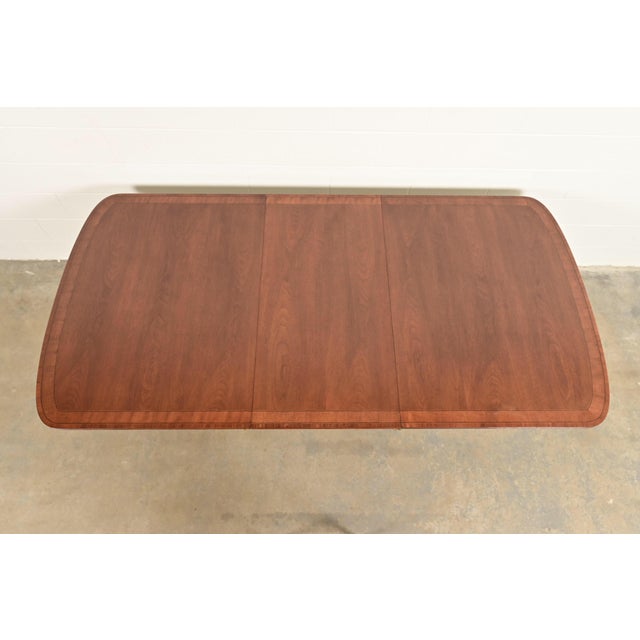 1980s Henredon Georgian Banded Mahogany Double Pedestal Extension Dining Table, Newly Refinished For Sale - Image 5 of 16