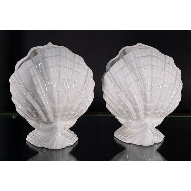 Vintage 1960's Italian White Ceramic Scallop Shell Cache Pots - A Pair For Sale - Image 4 of 8