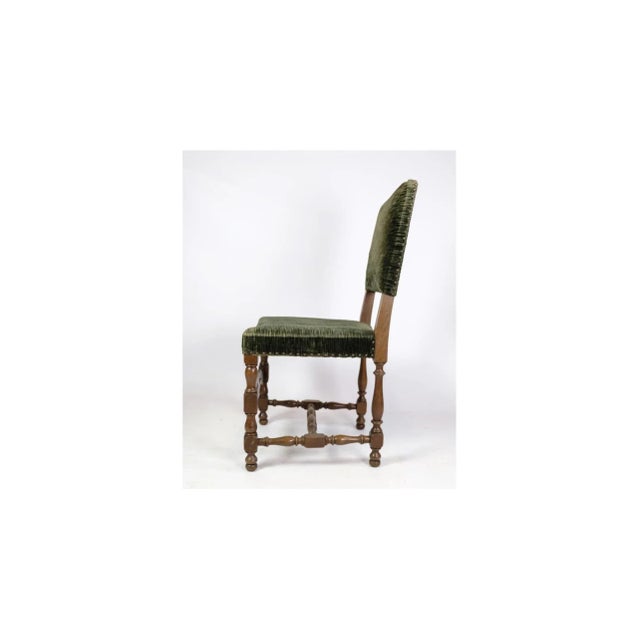 1930s Set of Renaissance Style Oak Dining Chairs, 1930 For Sale - Image 5 of 9
