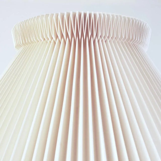 1960s Black Lacquered Floor Lamp by Aage Petersen for Le Klint, 1960s For Sale - Image 5 of 8