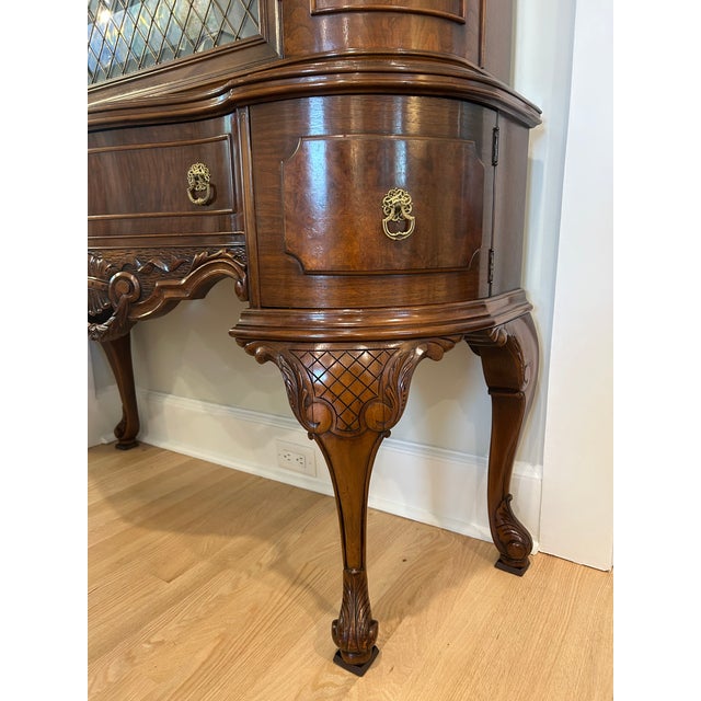 Traditional China Cabinet For Sale - Image 3 of 10