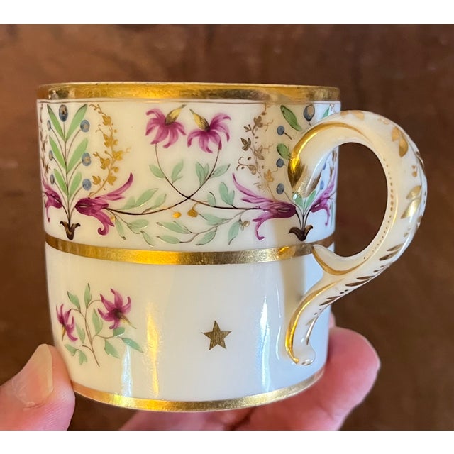 Antique Early 19th Century French Empire Paris Porcelain Coffee Cup or Can by Dihl Circa 1800 For Sale In New York - Image 6 of 17