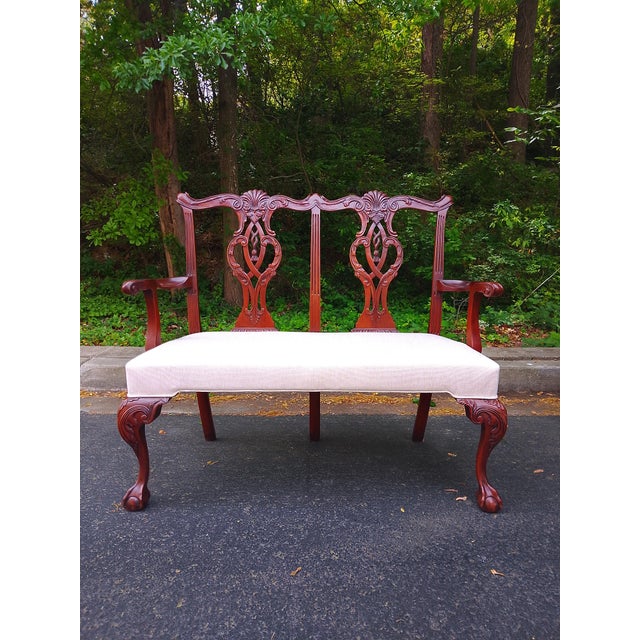 1990s Hickory Chair Attributed Mount Vernon Settee - Newly Upholstered For Sale In Atlanta - Image 6 of 6