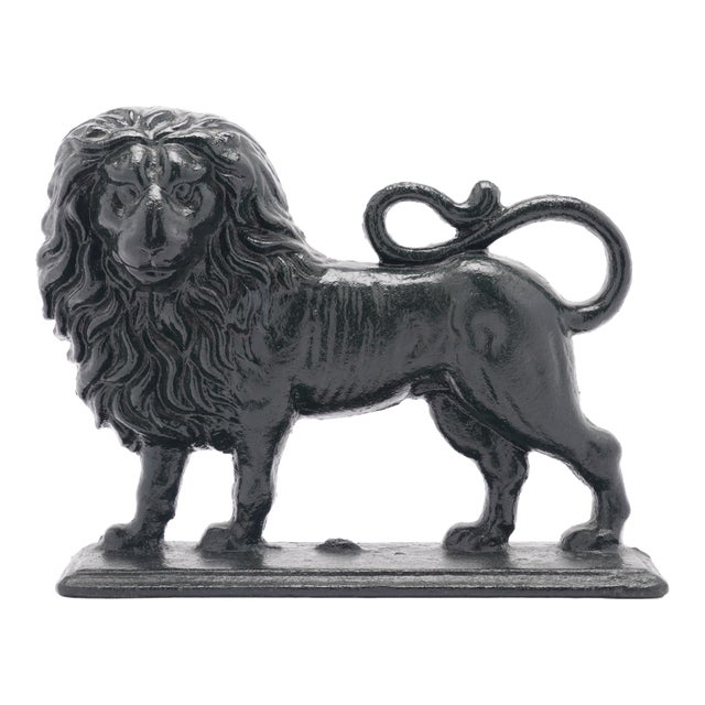 English Victorian Cast Iron Lion Doorstop, 1850-1900 For Sale