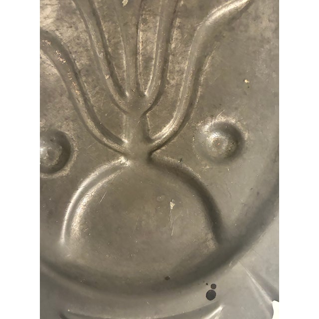 Antique English Pewter Meat Serving Platter - Country Farmhouse Primitive For Sale - Image 4 of 4
