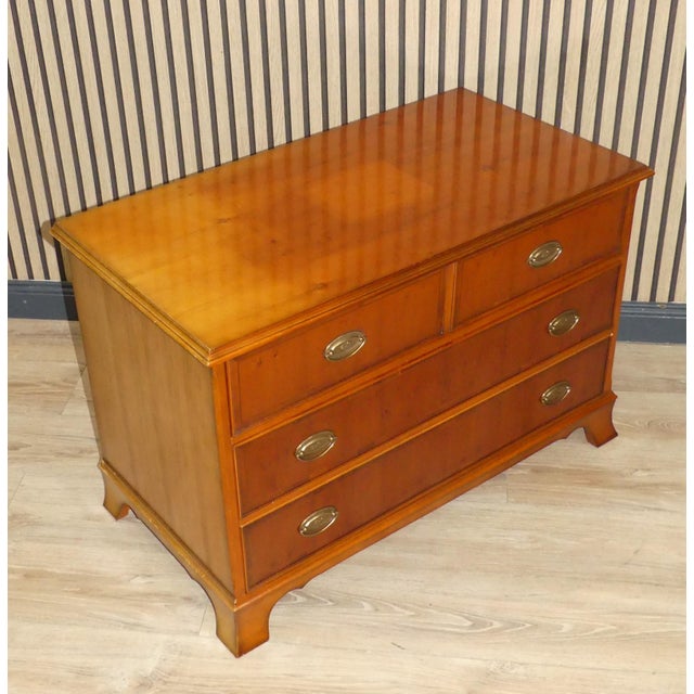 Mid-Century Modern English Yew Chest of Drawers with Retractable Doors and Oval Fittings from Heldense For Sale - Image 3 of 17