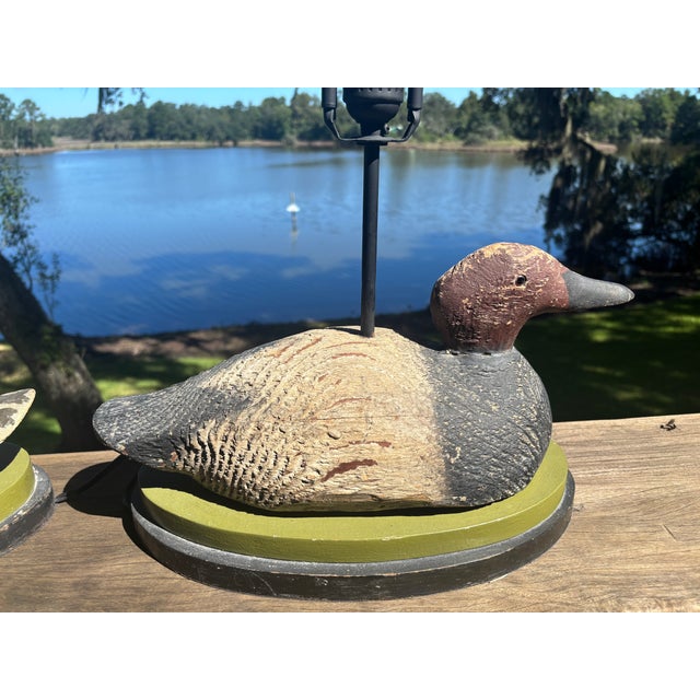 Early 20th Century Hand-Carved Duck Decoy Lamps With Custom Ticking Stripe Shades – Pair For Sale In Savannah - Image 6 of 17