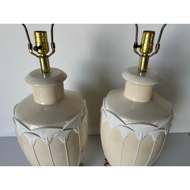 Hollywood Regency 1980s Vintage Beige Ceramic Table Lamps on Brass Finish Bases – A Pair For Sale - Image 3 of 12