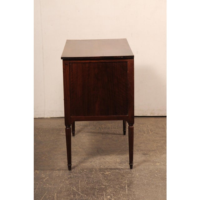 Neoclassical French 2-Drawer Raised Commode For Sale In Atlanta - Image 6 of 12