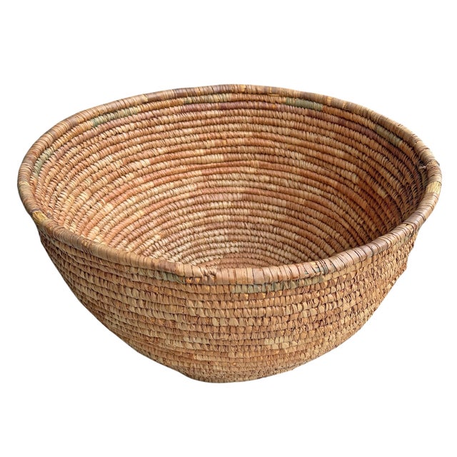 Rather Large 20th Century Hausa Basket For Sale In Chicago - Image 6 of 12
