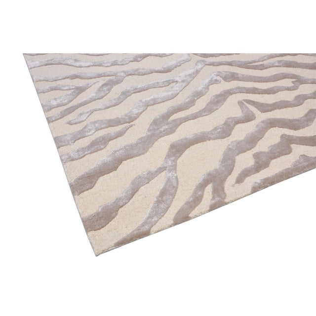 Transitional Edgy Hand-Tufted Beige Area Rug- 7' 9'' X 9' 9'' For Sale - Image 3 of 4