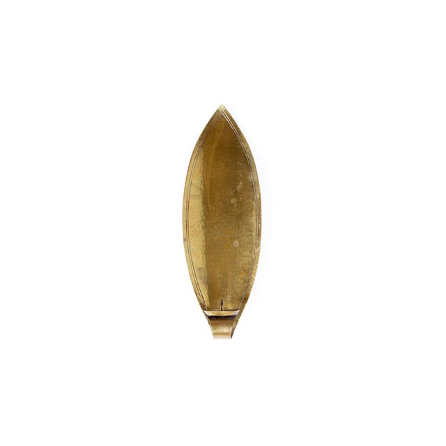 Bauhaus Wall Sconce in Hammered Brass by Hans Heck, 1930s For Sale - Image 4 of 8