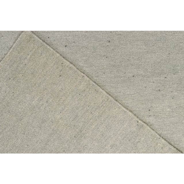 Rug & Kilim’s Contemporary Flat Weave Rug in Solid Gray Tones, Alpaca Yarn For Sale In New York - Image 6 of 6