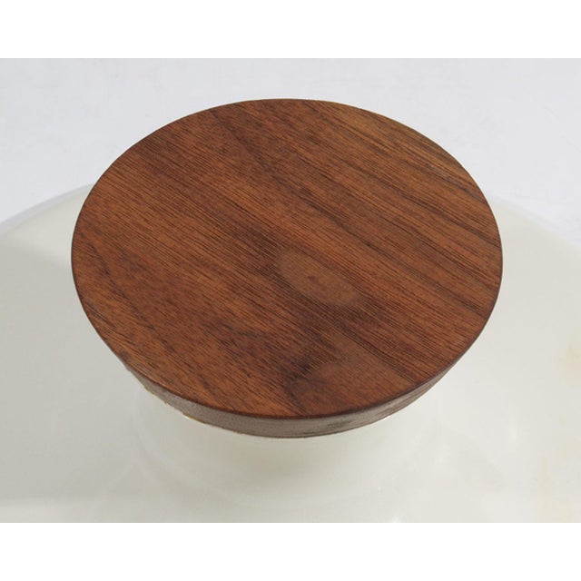 Mid 20th Century Michael Lax Hyalyn “Capri” for Raymor Cake Stand For Sale - Image 5 of 6