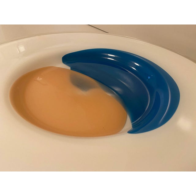 Simply stunning, this substantial hand-made masterwork is a wonder of glassblowing. The Murano cased glass plate captures...