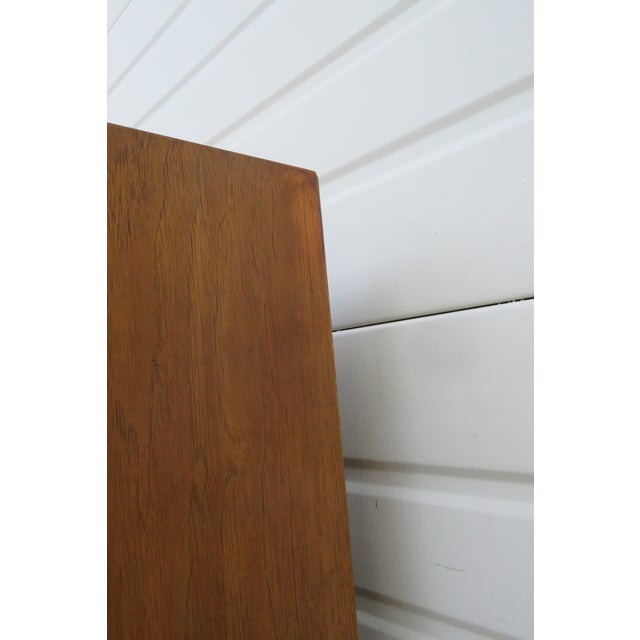 Mid 20th Century Drexel Esperanto Collection Shelving Display Cabinet Bookshelf 6202 For Sale - Image 14 of 18