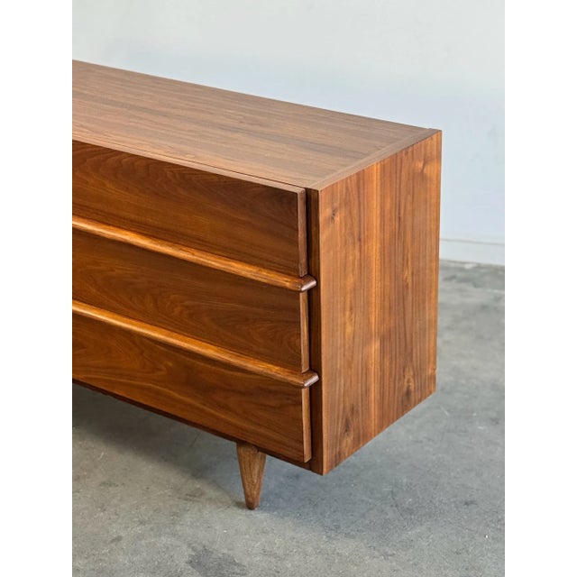 1960s 1960s Dresser by American of Martinsville For Sale - Image 5 of 10