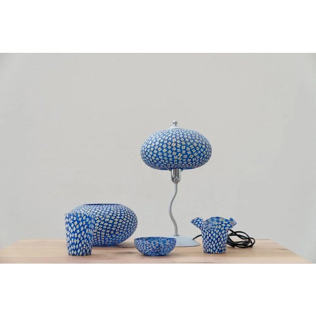 Lamp set glasses and bowls of murano glass hand painted 90s measures are: d8 x h11 d14 x h9 d11,5 x h4 d23 x h14 h38 x d24...