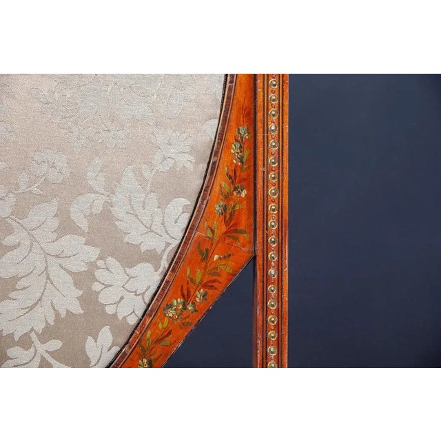 Cream English 19th Century Fireplace Fender, 1830s For Sale - Image 8 of 12