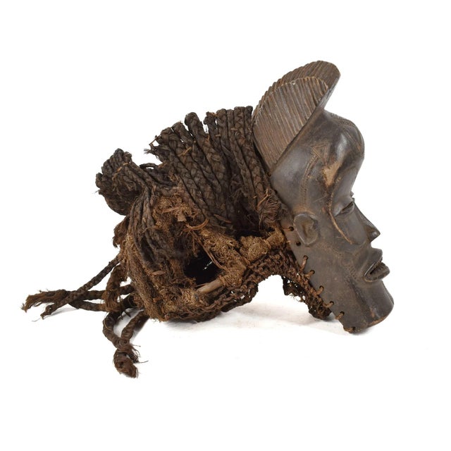 African Early 20th Century Chokwe Mask Mwana Pwo For Sale - Image 3 of 8