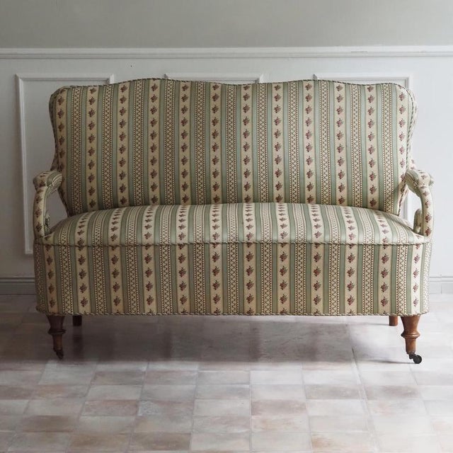 Napoleon III Bench in Walnut, 1880 For Sale - Image 12 of 14
