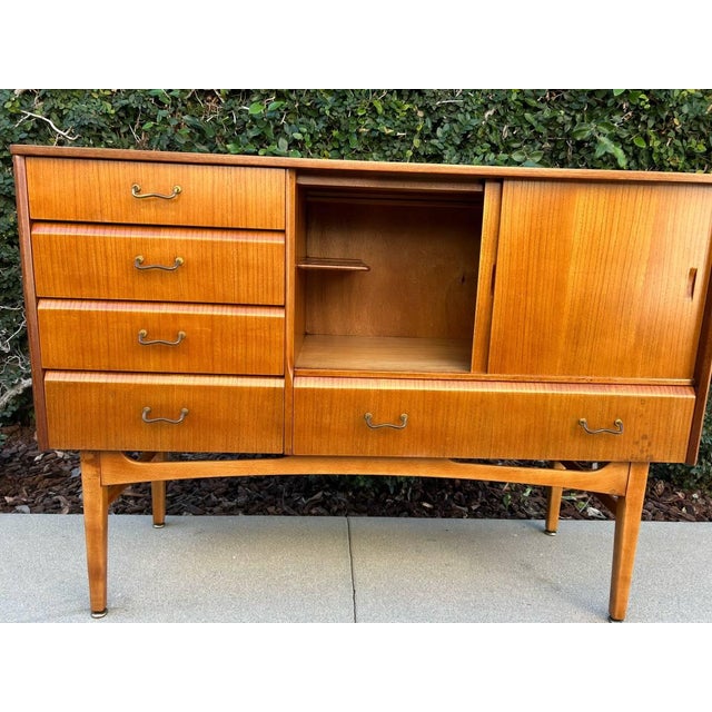 Mid Century Modern Sideboard/Credenza by Nathan For Sale - Image 14 of 17