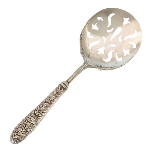 Sterling Silver Repoussé Handle Tomato Server For Sale