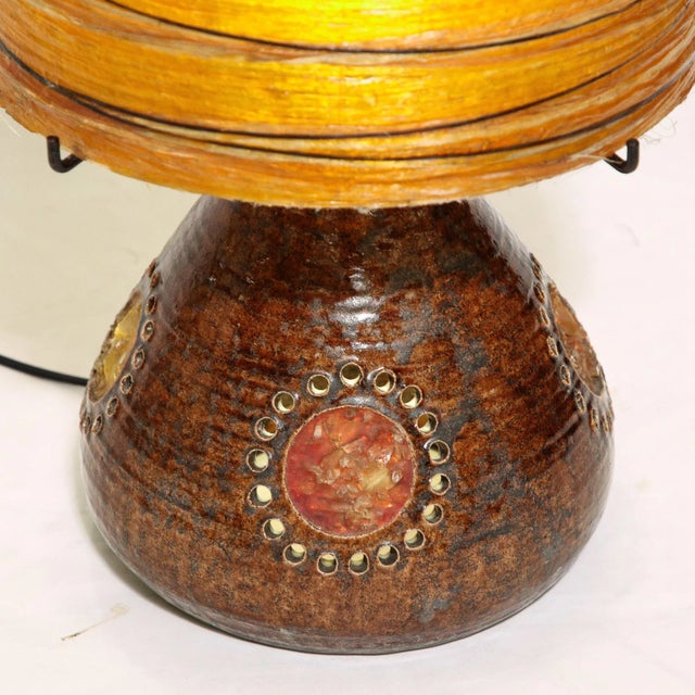 Brown Mid-Century Brutalist Ceramic Table Lamp With Horizontally Striated Resin Shade For Sale - Image 8 of 13