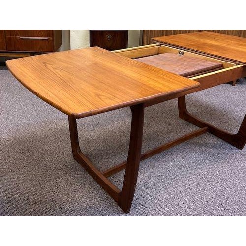 Mid Century Modern Extending Teak "Portwood" Dining Table by G-Plan c.1960 For Sale In San Francisco - Image 6 of 12