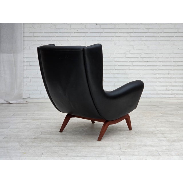 Vintage Danish Lounge Chair in Leather and Teak by Illum Wikkelsø for Søren Willadsen Møbelfabrik, 1960s For Sale - Image 10 of 18