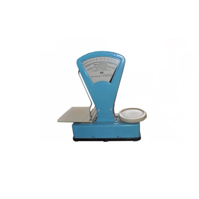 - European market scale in a dusty blue from the 1960s - It is a well-functioning vintage piece - Is double sided and is...