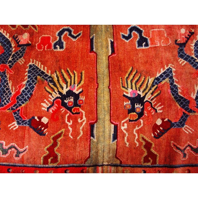 1930s Red Persimmon Dragon Antique Chinese Tibetan Saddle Cover Rug 2'6" X 4'2" Wool Carpet For Sale - Image 4 of 6