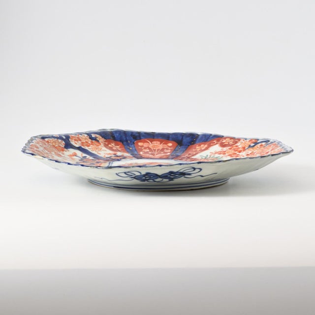 Large Japanese Imari Porcelain Octagonal Dish, 1890s For Sale - Image 11 of 12