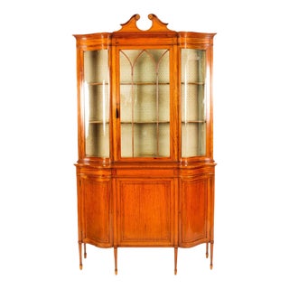 Edwardian Inlaid Satinwood Serpentine Display Cabinet, 19th Century For Sale