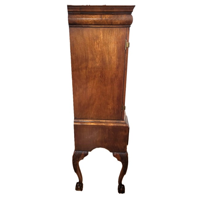 Wood Antique English Queen Anne Walnut Cabinet on Stand Mirrored Cocktail Bar Chest For Sale - Image 7 of 18