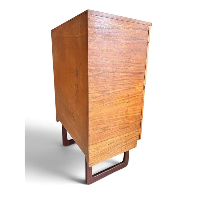 Wood Walnut and Afromosia Tallboy Gunther Hoffstead for Uniflex, 1960 For Sale - Image 7 of 11