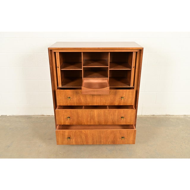 1960s John Widdicomb Mid-Century Modern Sculpted Walnut Tambour Door Gentleman's Chest, 1960s For Sale - Image 5 of 14