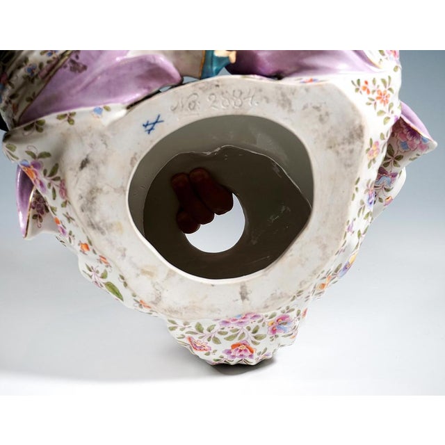 Large Seated Buddha Figurine in Porcelain by J. J. Kaendler for Meissen, 1860s For Sale - Image 11 of 12