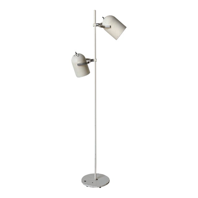 1970s Lightolier Mid-Century Modern Two-Light Floor Lamp With Articulating Pivoting Shades For Sale
