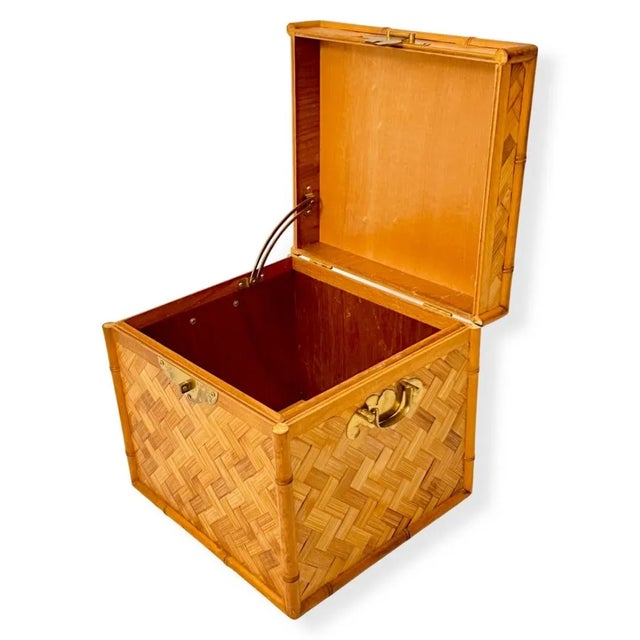 1970s Vintage 1970s Chinoiserie Bamboo and Woven Wicker Chest / Trunk / Storage Box With Brass Hardware For Sale - Image 5 of 13