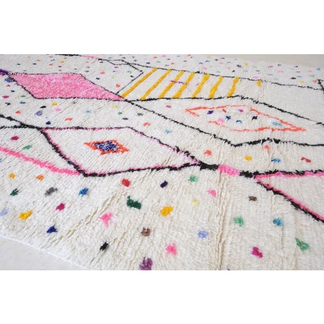 2020's Moroccan Abstract Azilal Wool Rug - 9.8 X 6.23 Ft For Sale In Cleveland - Image 6 of 8