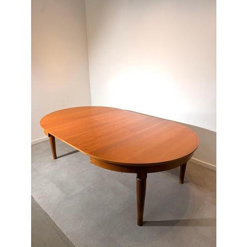 Extendable Round Dining Table from Molteni, Italy For Sale - Image 9 of 11
