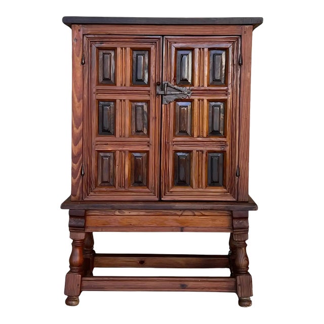 Spanish Baroque Cabinet Bar in Carved Walnut, 1940s For Sale